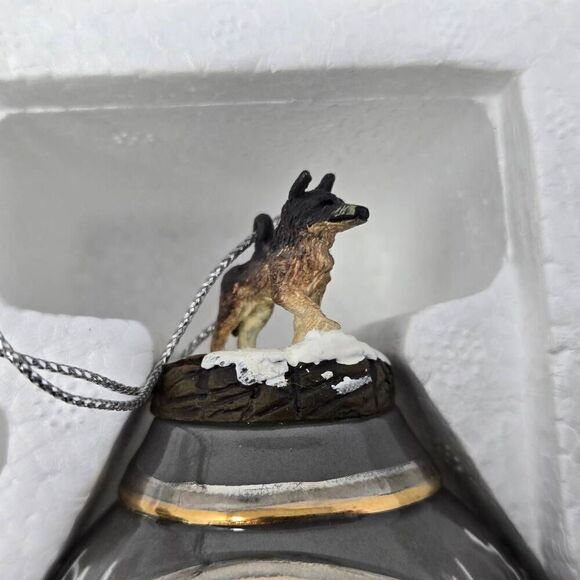 BRADFORD EDITIONS VOICES OF THE WILDERNESS SET 8 3 X WOLF 3D CHRISTMAS ORNAMENT - Picture 2 of 5
